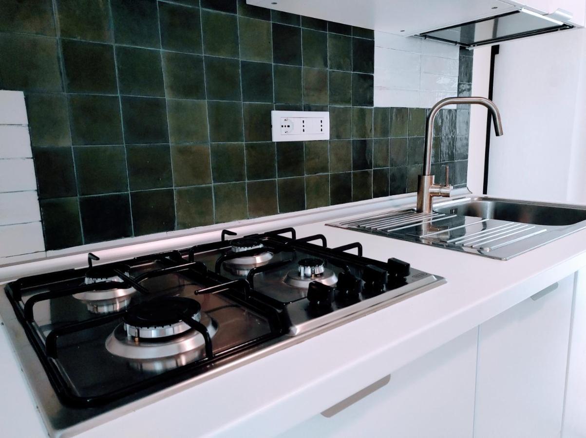 Bed On The Rocks Apartment Финале Лигуре Екстериор снимка