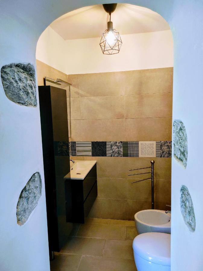 Bed On The Rocks Apartment Финале Лигуре Екстериор снимка